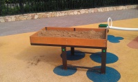 песочница для детей в инвалидных колясках